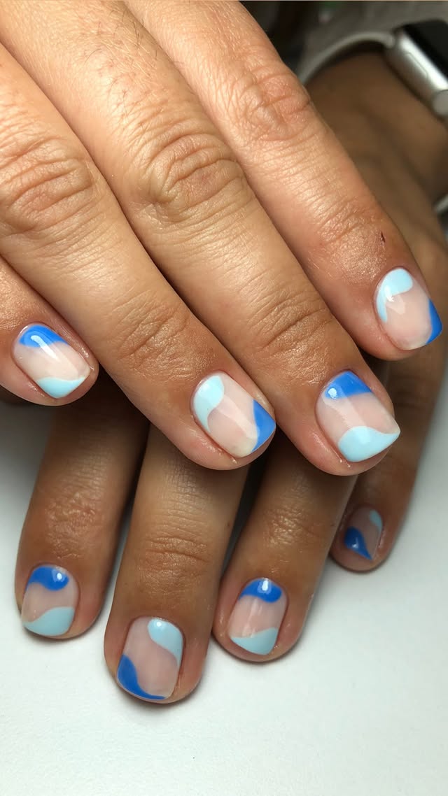 Uñas con acabado glitter